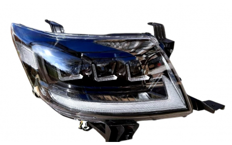 Фары передние Toyota Hilux 2011-2015