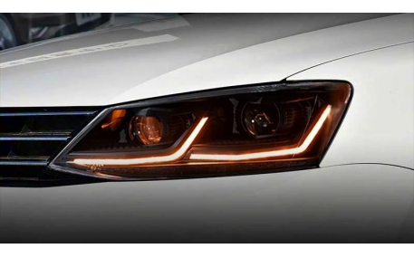Фары передние Volkswagen Jetta