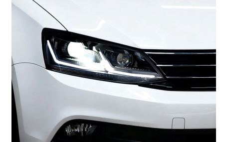 Фары передние Volkswagen Jetta