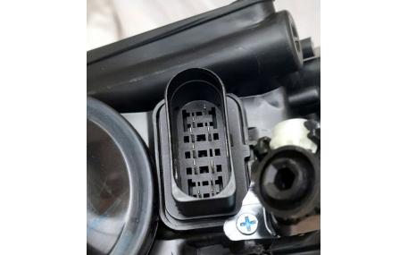 Фары передние Volkswagen Touareg 2007-2010