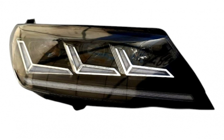 Фары передние Volkswagen Touareg 2014-2018