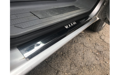 Накладки на пороги Mercedes Vito W639