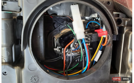 Фары передние AUDI A4 B8 2012-2015