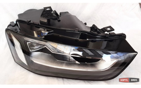 Фары передние AUDI A4 B8 2012-2015