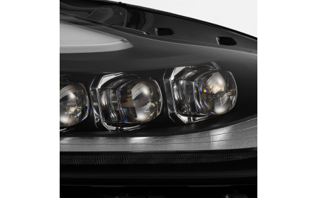 Фары передние Tesla Model 3