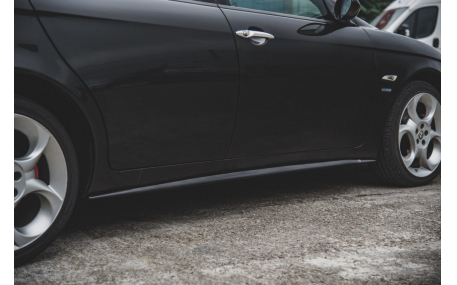 Накладки на пороги Alfa Romeo 156