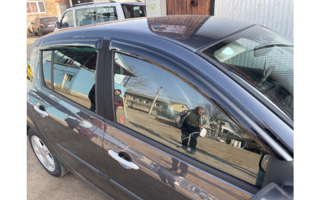 Дефлекторы окон Renault Clio