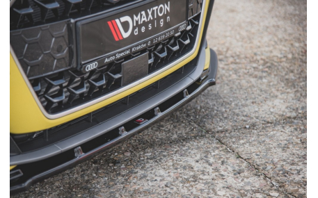 Накладка передняя Audi A1