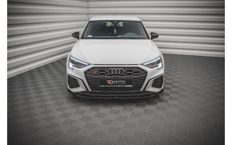 Накладка передняя Audi A3 8Y