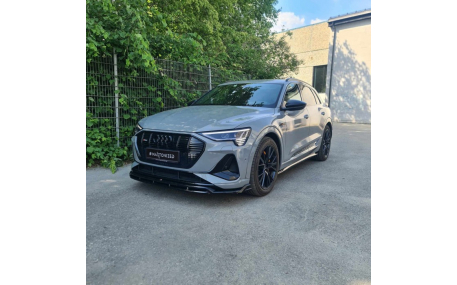 Накладка передняя Audi E-Tron