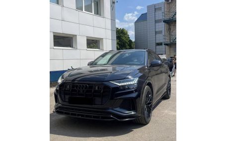 Накладка передняя Audi Q8 2018-2023