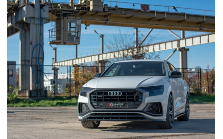 Накладка передняя Audi Q8 2018-2023