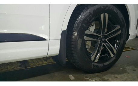 Брызговики Audi Q7