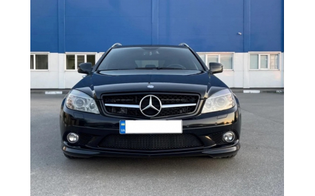 Решетка радиатора Mercedes C-class W204