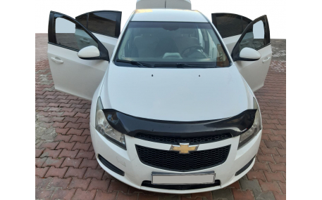 Дефлектор капота Chevrolet Cruze 