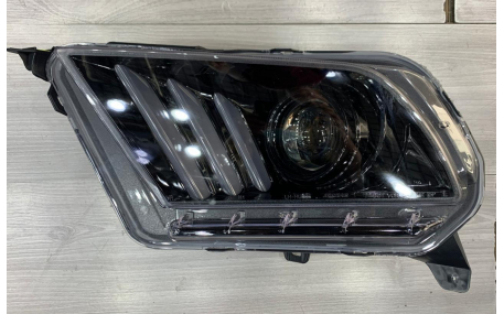 Фары передние Ford Mustang 2010-2014