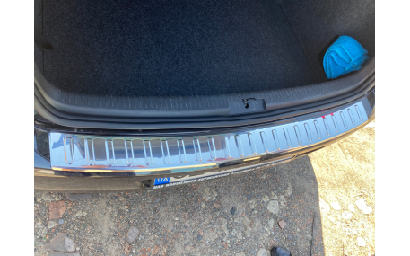 Накладка на задний бампер Volkswagen Golf 6