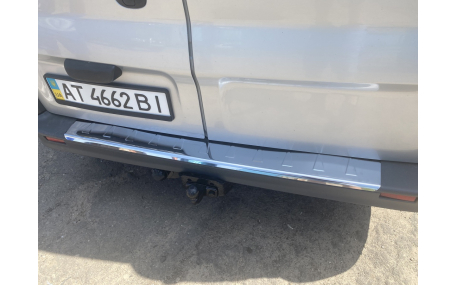 Накладка на задний бампер Opel Vivaro