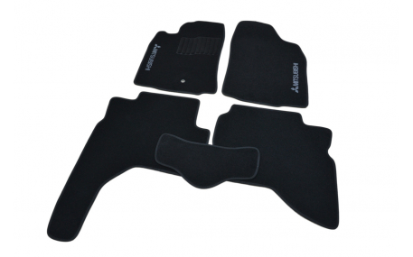 Коврики в салон Mitsubishi Pajero Sport