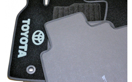Коврики в салон Toyota Camry V70
