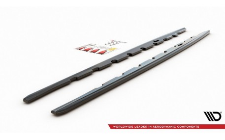 Накладки на пороги BMW 1 (F40)