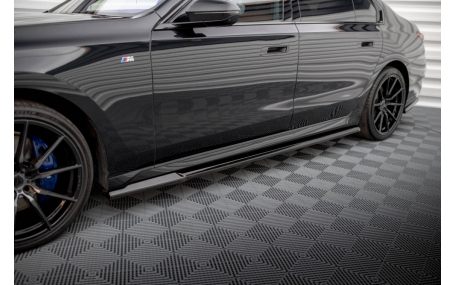 Накладки на пороги BMW 7 (G70)