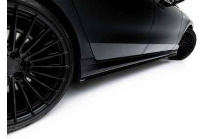 Накладки на пороги BMW 7 (G70)