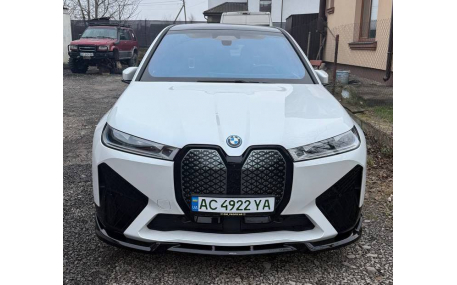 Накладка передняя BMW iX (i20)