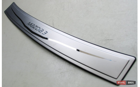 Накладка на задний бампер Mazda 3