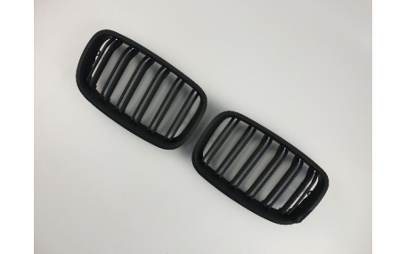Решетка радиатора BMW X5 (E70)