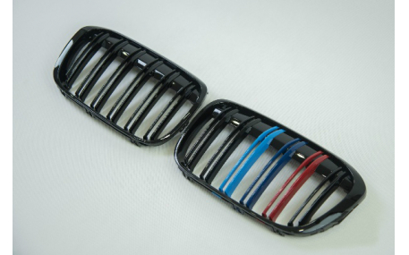Решетка радиатора BMW X1 F48 2015-2019