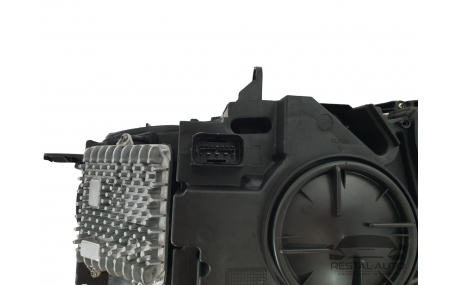 Фары передние BMW X5 (F15)