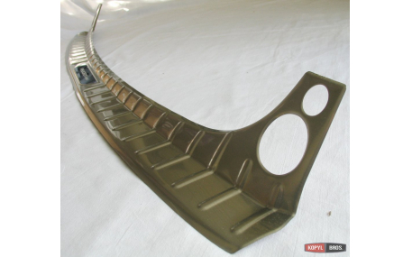 Накладка на задний бампер Peugeot 3008