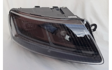 Фары передние AUDI A6 C6