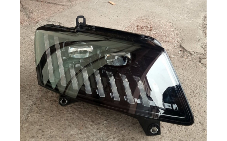 Фары передние Audi Q5 2012-2017