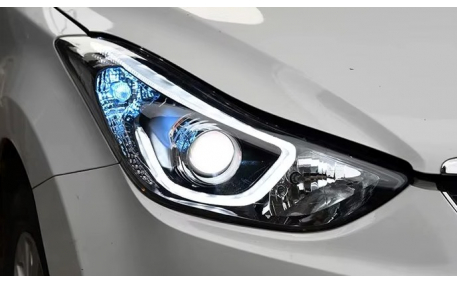 Фары передние HYUNDAI Elantra MD