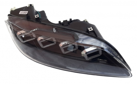 Фары передние Mazda 6