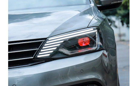 Фары передние Volkswagen Jetta