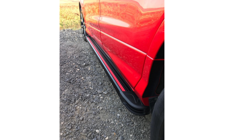 Подножки Audi Q5