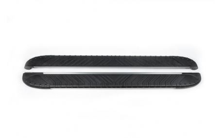 Подножки Renault Duster