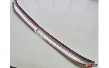 Накладка на задний бампер Toyota Corolla