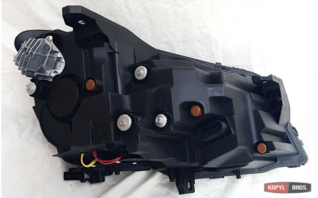 Фары передние Mercedes GLA-class X156