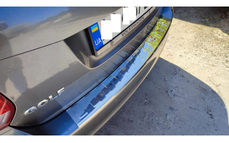Накладка на задний бампер Volkswagen Golf 5