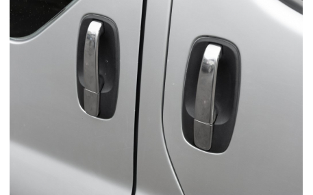 Хром накладки Opel Vivaro