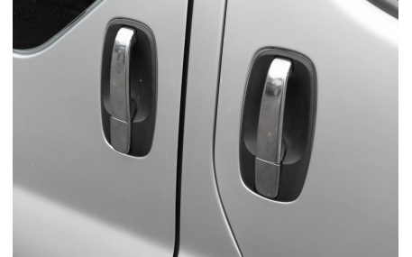 Хром накладки Opel Vivaro