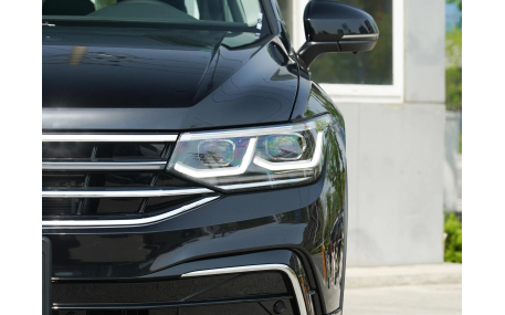 Фары передние Volkswagen Tiguan 2020-2023