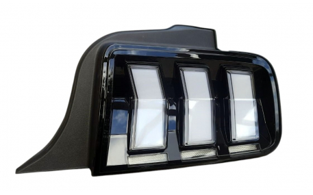 Фонари задние Ford Mustang