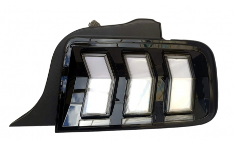 Фонари задние Ford Mustang