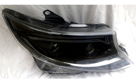 Фары передние Mercedes Vito W447