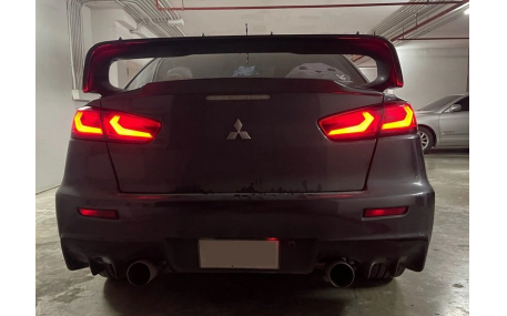 Фонари задние Mitsubishi Lancer X